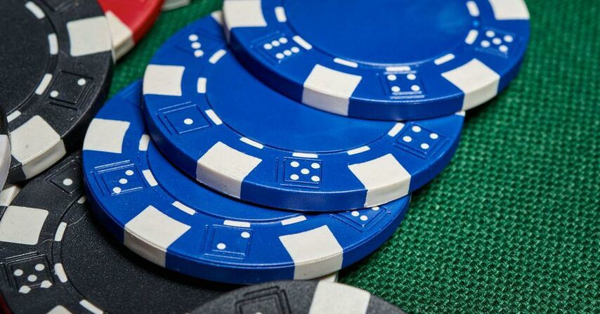Как выбрать качественные игральные фишки для покера и казино